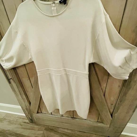 EXPRESS White Dress - Picture 4 of 8